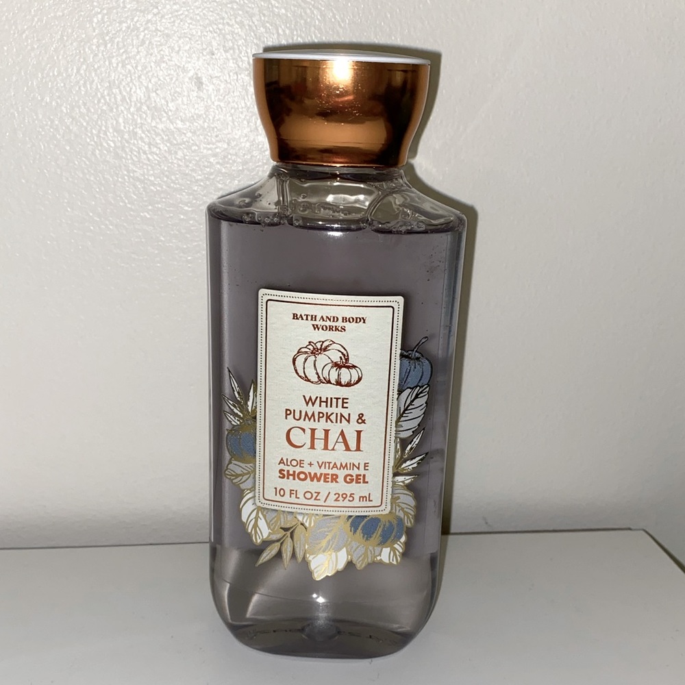 Bath and Body Works “White Pumpkin & Chai” Shower Gel